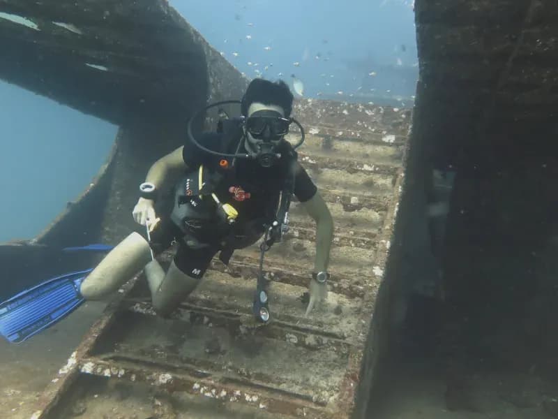 Bay 1 Diving Site in Racha Yai