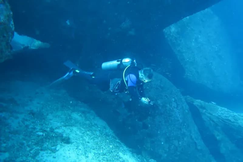 Marina Bay diving site image 1